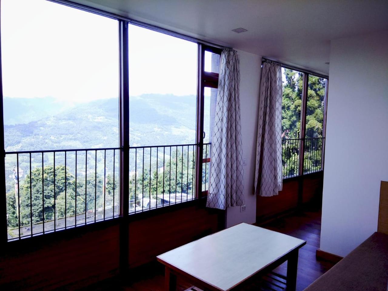 Hotel Ninamma Gangtok Buitenkant foto